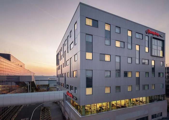 Hampton By Hilton London Gatwick Airport