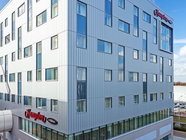 Hampton By Hilton London Gatwick Airport Hotel