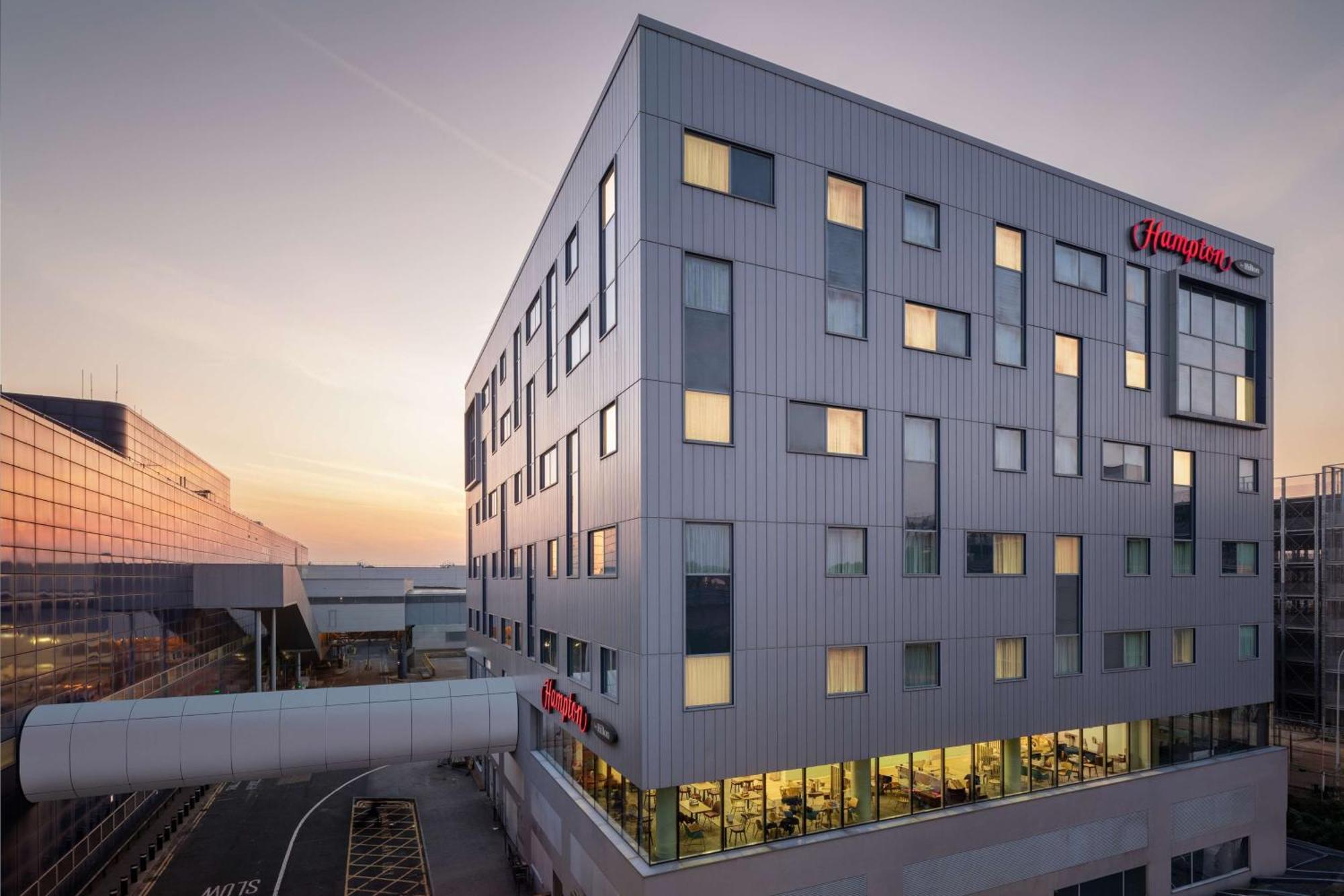 Hampton By Hilton London Gatwick Airport Horley