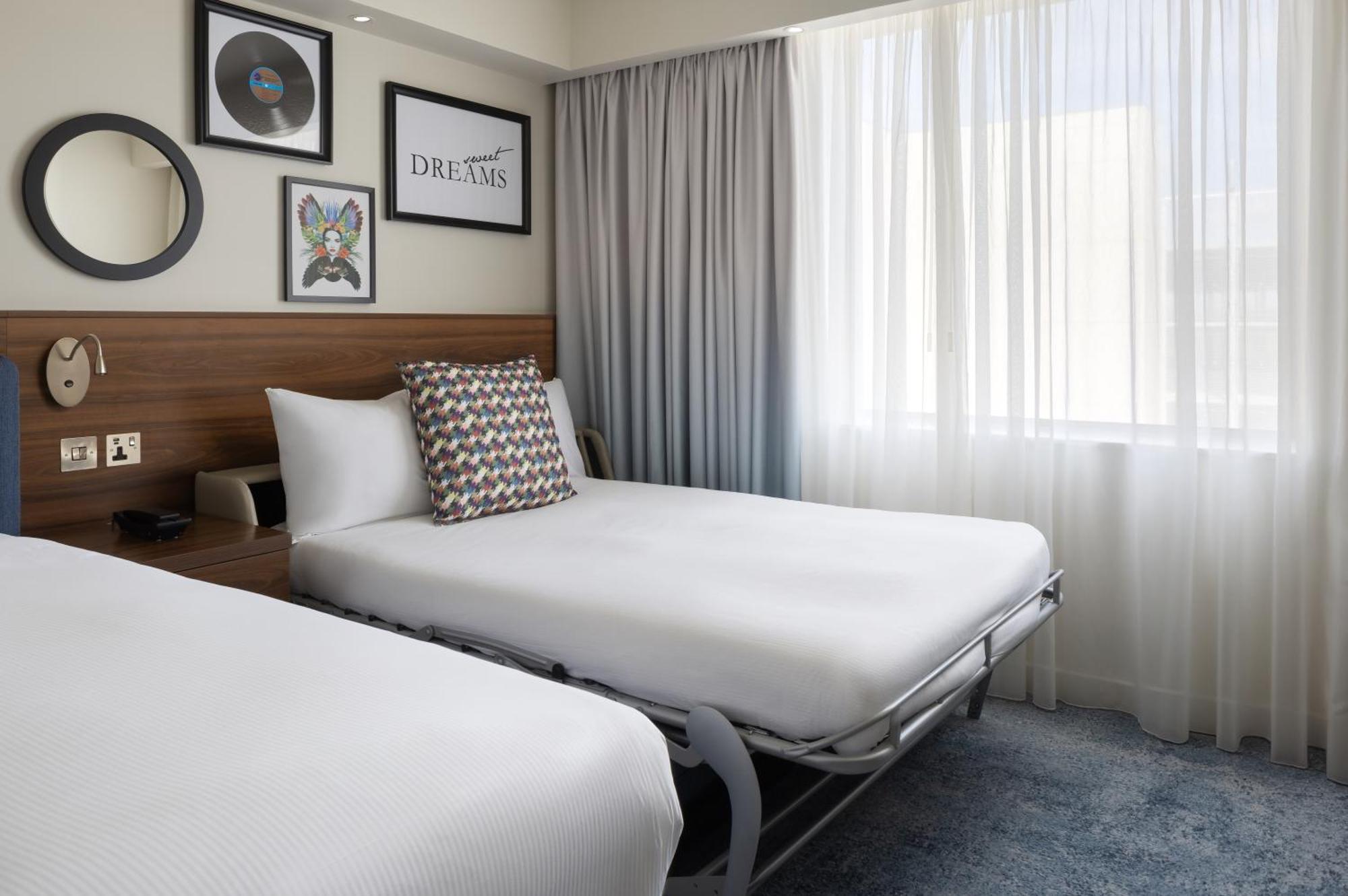 Hampton By Hilton London Gatwick Airport 3*