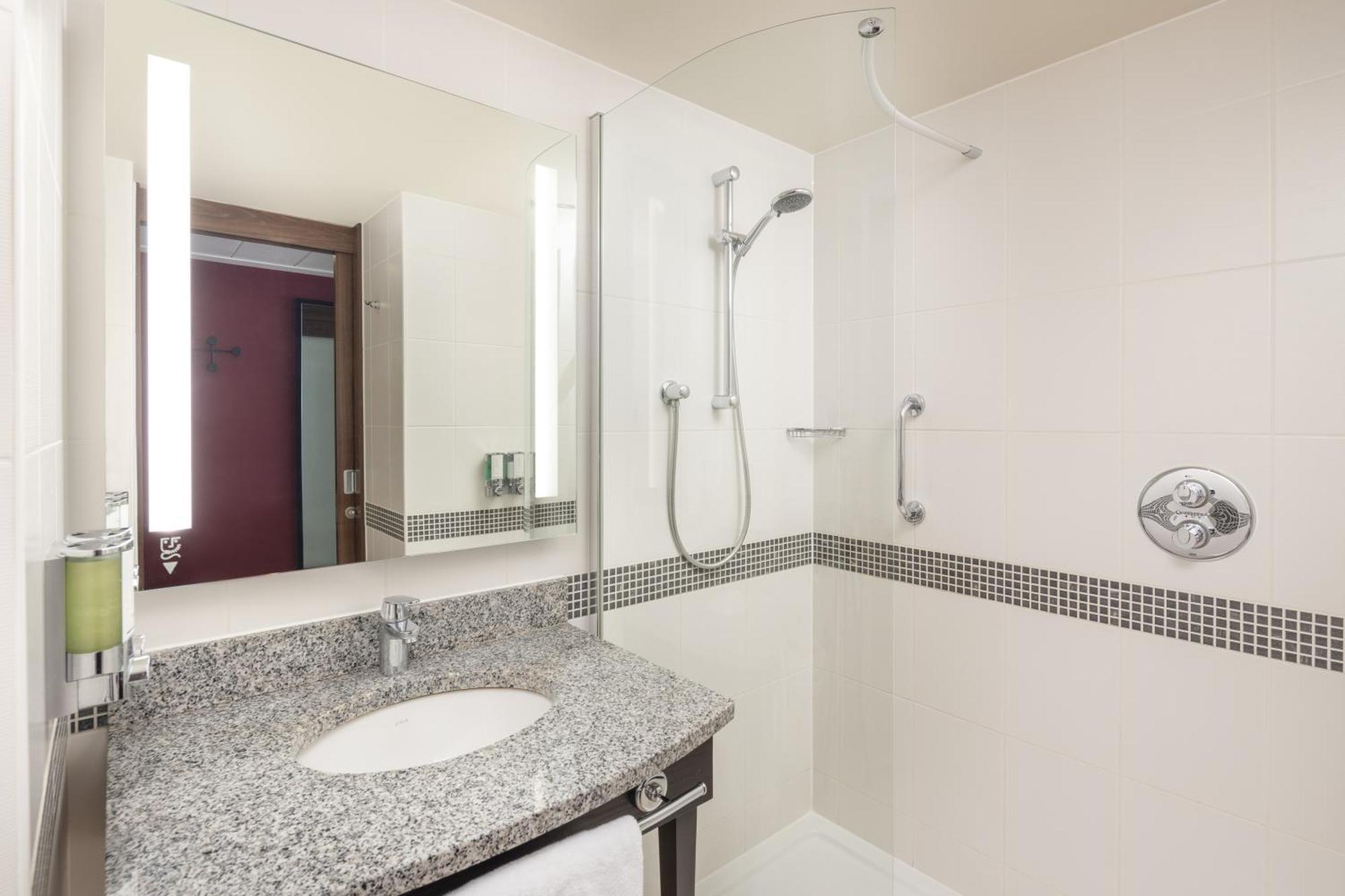 Hampton By Hilton London Gatwick Airport Horley