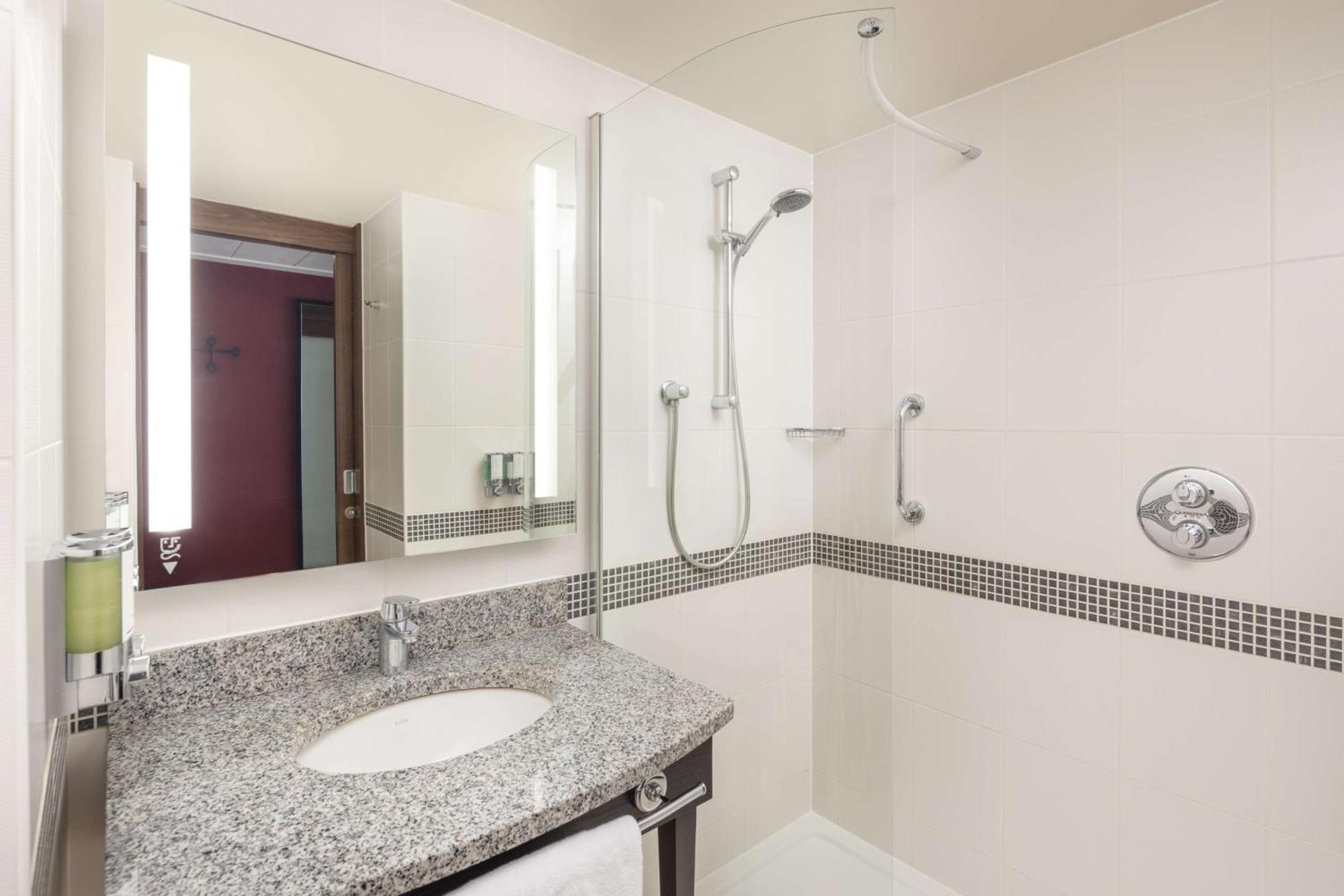 Hampton By Hilton London Gatwick Airport 3* Horley
