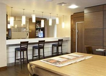 Hampton By Hilton London Gatwick Airport Hotel 3*
